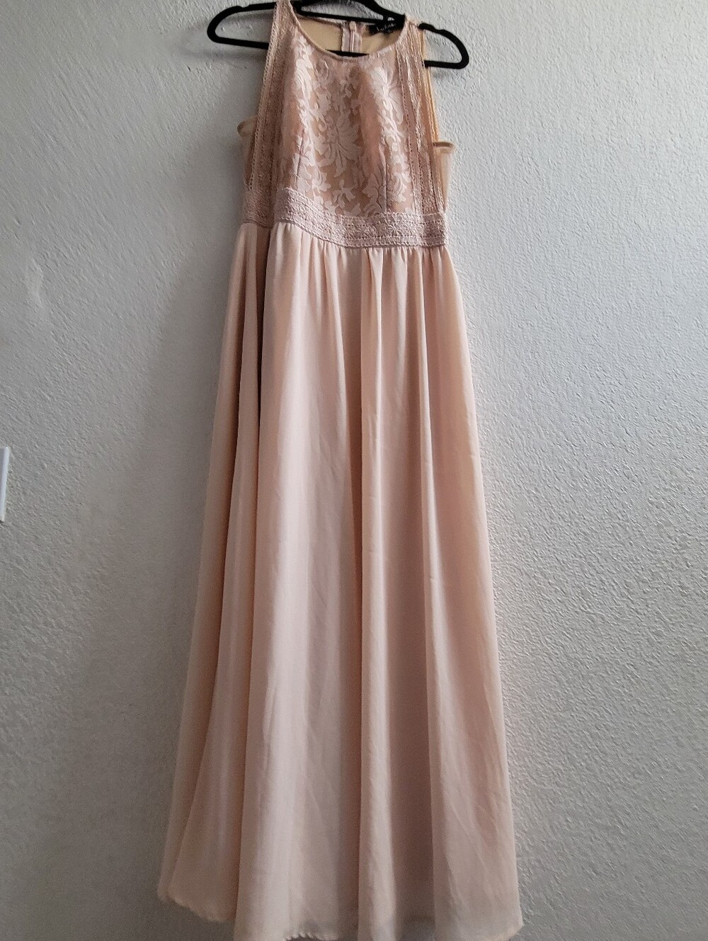 Lulu's Blush Lace Bodice Chiffon Maxi Dress